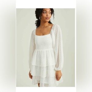 Altar’s state white dress!